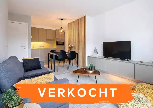 Instapklaar appartement aan de waterlijn van Nieuwpoort-stad.