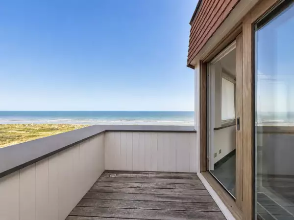 Unieke penthouse met vier terrassen en frontaal zeezicht te Sint-André (Oostduinkerke)