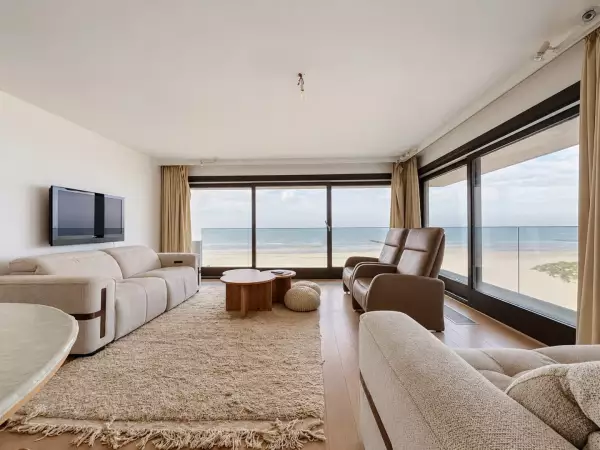 Uniek hoekappartement met zeezicht te Nieuwpoort